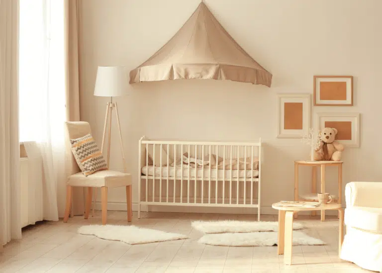 chambre de bébé décorée avec un petit budget