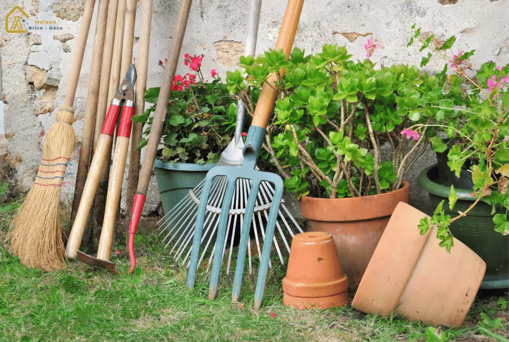 outils de jardin bien entretenus